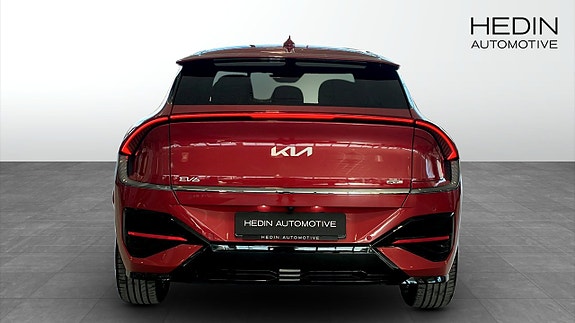 Kia EV6 4 of 12