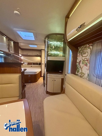 Hobby 560 CFE PREMIUM (Mover, AC) 9 of 14