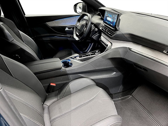 Peugeot 3008 13 of 17
