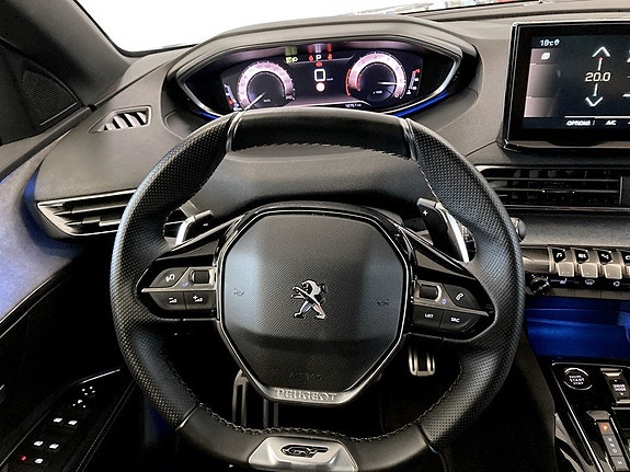 Peugeot 5008 8 of 17