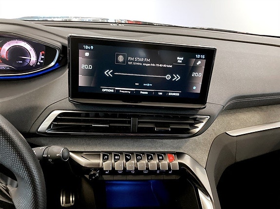 Peugeot 5008 10 of 17