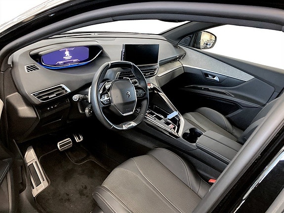 Peugeot 5008 6 of 17