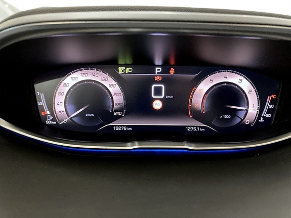 Peugeot 5008 9 of 17