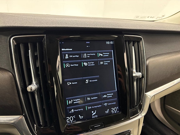 Volvo V90 Cross Country 19 of 26