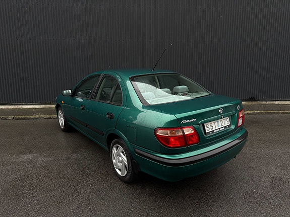 Nissan Almera 3 of 5