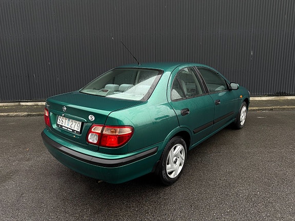Nissan Almera 5 of 5