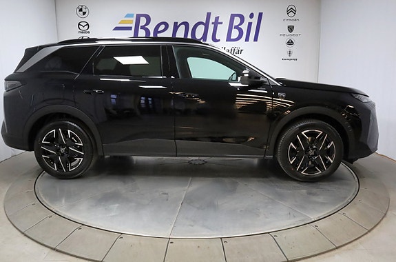 Peugeot 5008 17 of 30
