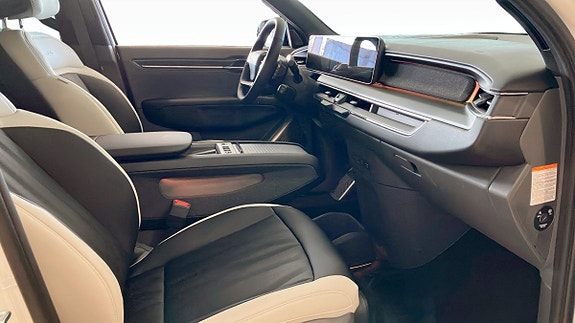 Kia EV9 3 of 13