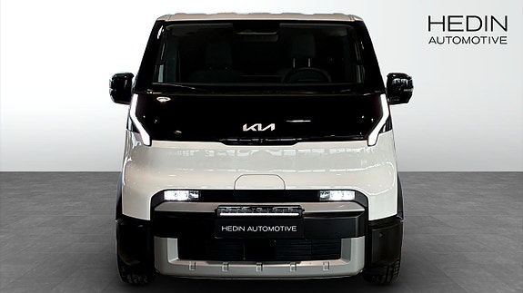 Kia PV5 8 of 13