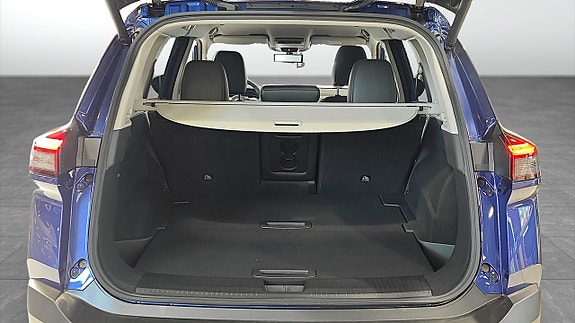 Nissan X-Trail 10 of 16