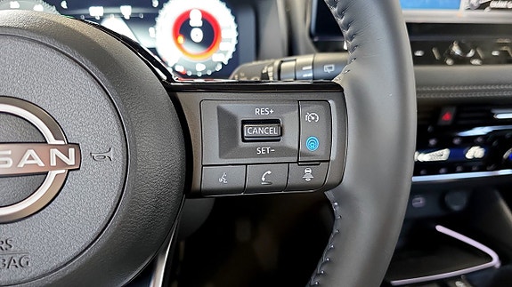 Nissan X-Trail 15 of 16