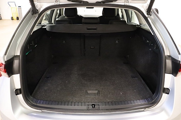 Skoda Octavia Scout 14 of 19