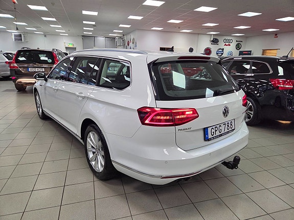 Volkswagen Passat 5 of 5