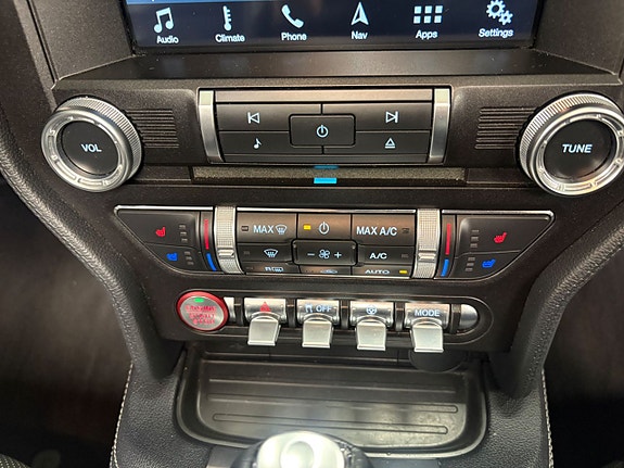 Ford Mustang 26 of 28