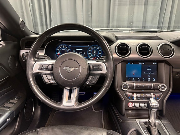Ford Mustang 22 of 28