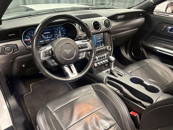 Ford Mustang 15 of 28