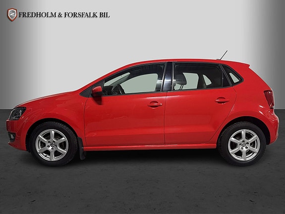 Volkswagen Polo 2 of 5