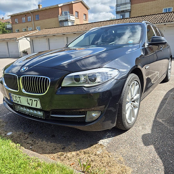 BMW 525 3 of 5