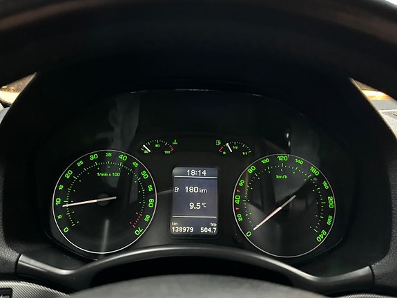 Skoda Octavia 9 of 14