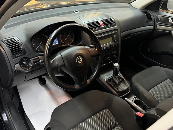 Skoda Octavia 7 of 14