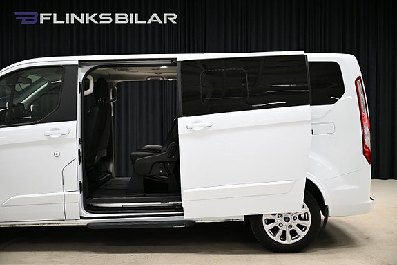 Ford Custom Tourneo 9 of 30