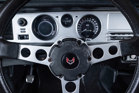 Pontiac Firebird 10 of 17
