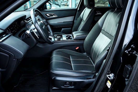 Land Rover Range Rover Velar 13 of 23