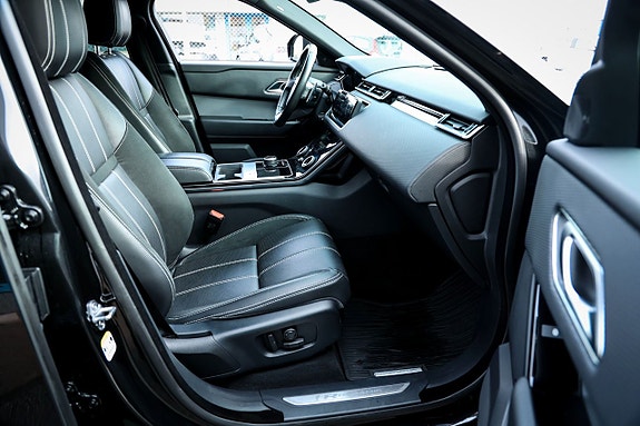 Land Rover Range Rover Velar 14 of 23