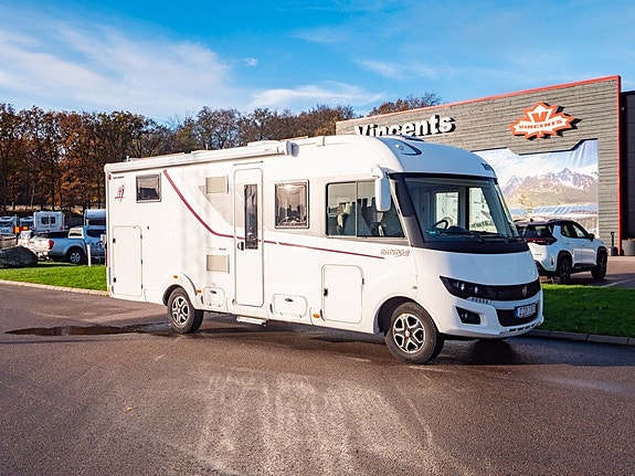 Rapido 8096 DF *Queenbädd *AC bodel *VINTERKAMPANJ