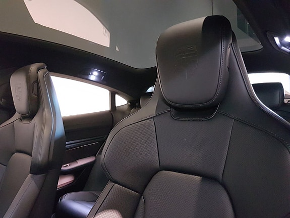 Porsche Taycan 4S 9 of 12