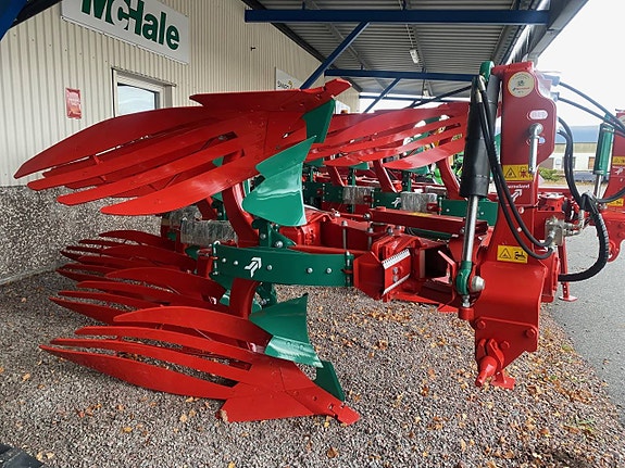 Plog söker Bonde! Kverneland 150 S 4 skärig växelplog