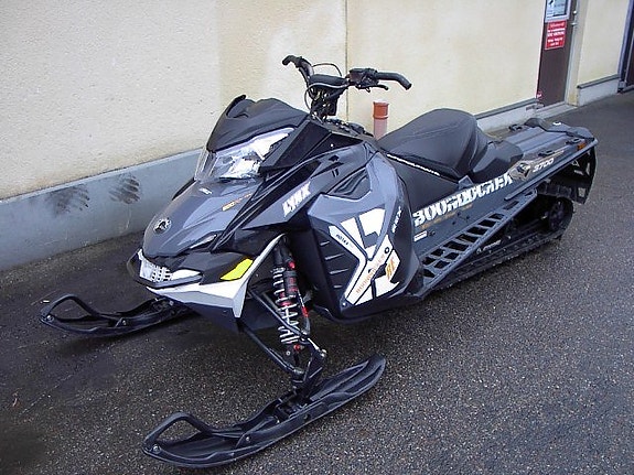 Lynx Boondocker RE 3700 800E-tec 2014