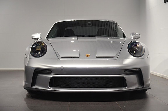 Porsche 911 GT3 4 of 5