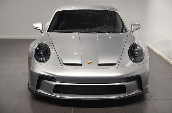 Porsche 911 GT3 3 of 5