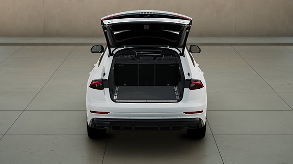 Audi Q8 7 of 11