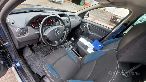 Dacia Duster 8 of 10
