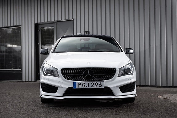 Mercedes-Benz CLA220 d 4 of 5