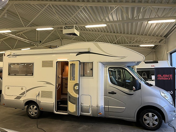 RIMOR Coupé 301 Plus / Kamkedja / Solcell / Dieselvärmare 2 of 5