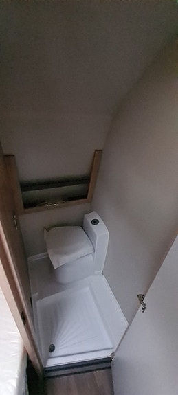 Knaus 450 FU Sport "Golvvärme" 6 of 6
