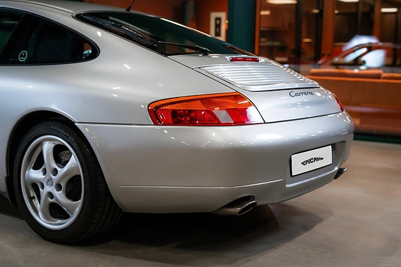 Porsche 911 5 of 5