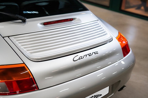 Porsche 911 10 of 26