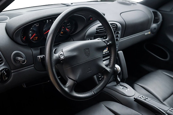 Porsche 911 14 of 26