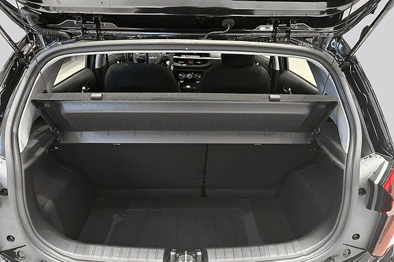 Kia Picanto 10 of 18