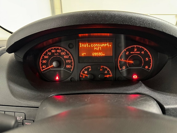 Peugeot Boxer 17 of 19