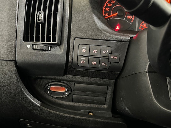 Peugeot Boxer 18 of 19