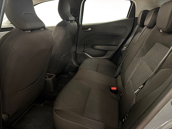 Renault Clio 12 of 12