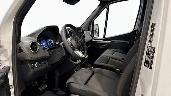 Mercedes-Benz Sprinter 412 3 of 10