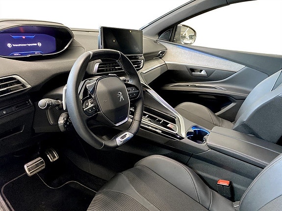 Peugeot 5008 6 of 17