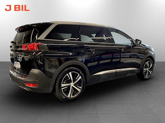 Peugeot 5008 4 of 17