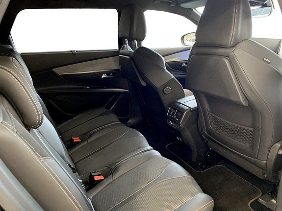 Peugeot 5008 14 of 17